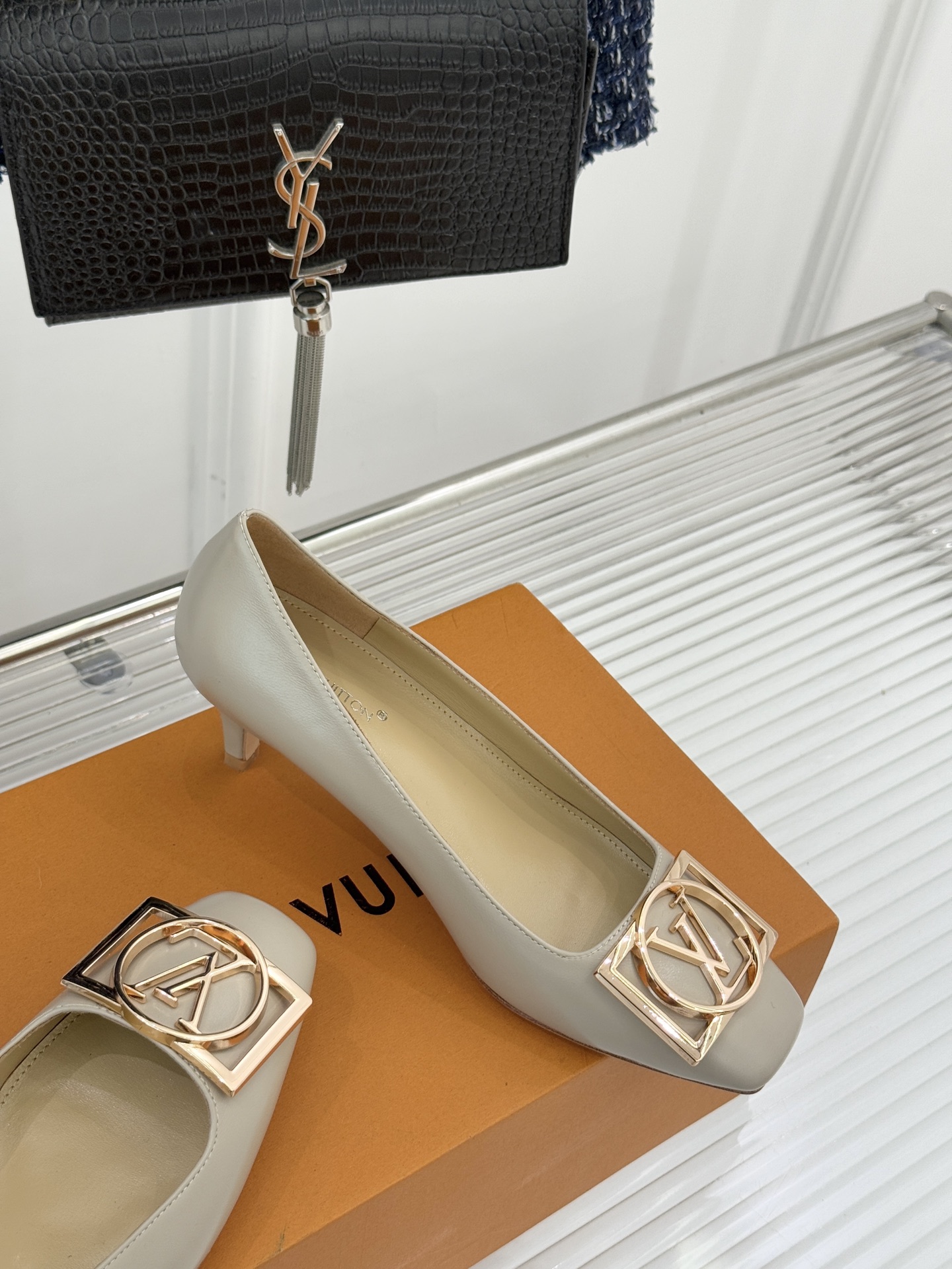 Women's high heels